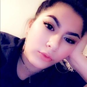 Meet your Posher, Lyss